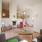 In With Private Pool & History Villa *