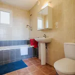 In With Private Pool & History Villa *