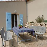 In With Private Pool & History Villa