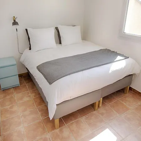 In With Private Pool & History Vila Joyeuse