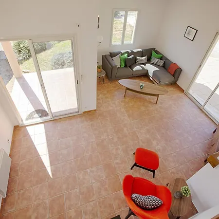 Vila In With Private Pool & History Joyeuse