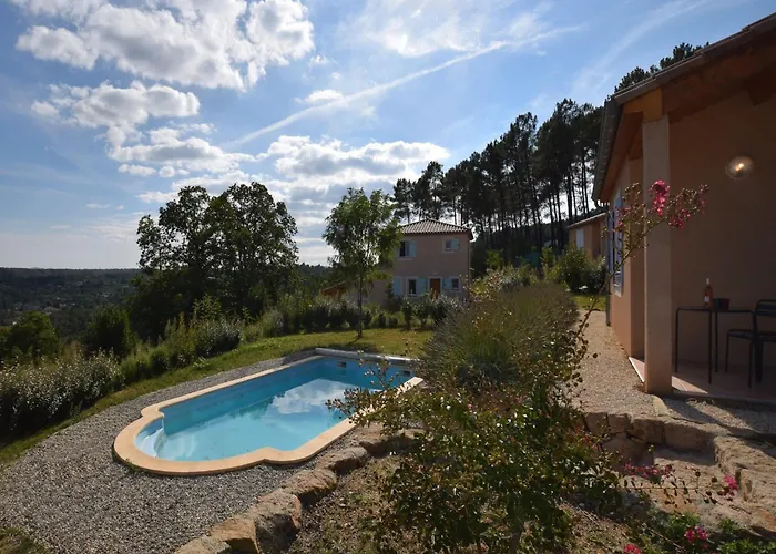 In With Private Pool & History Villa